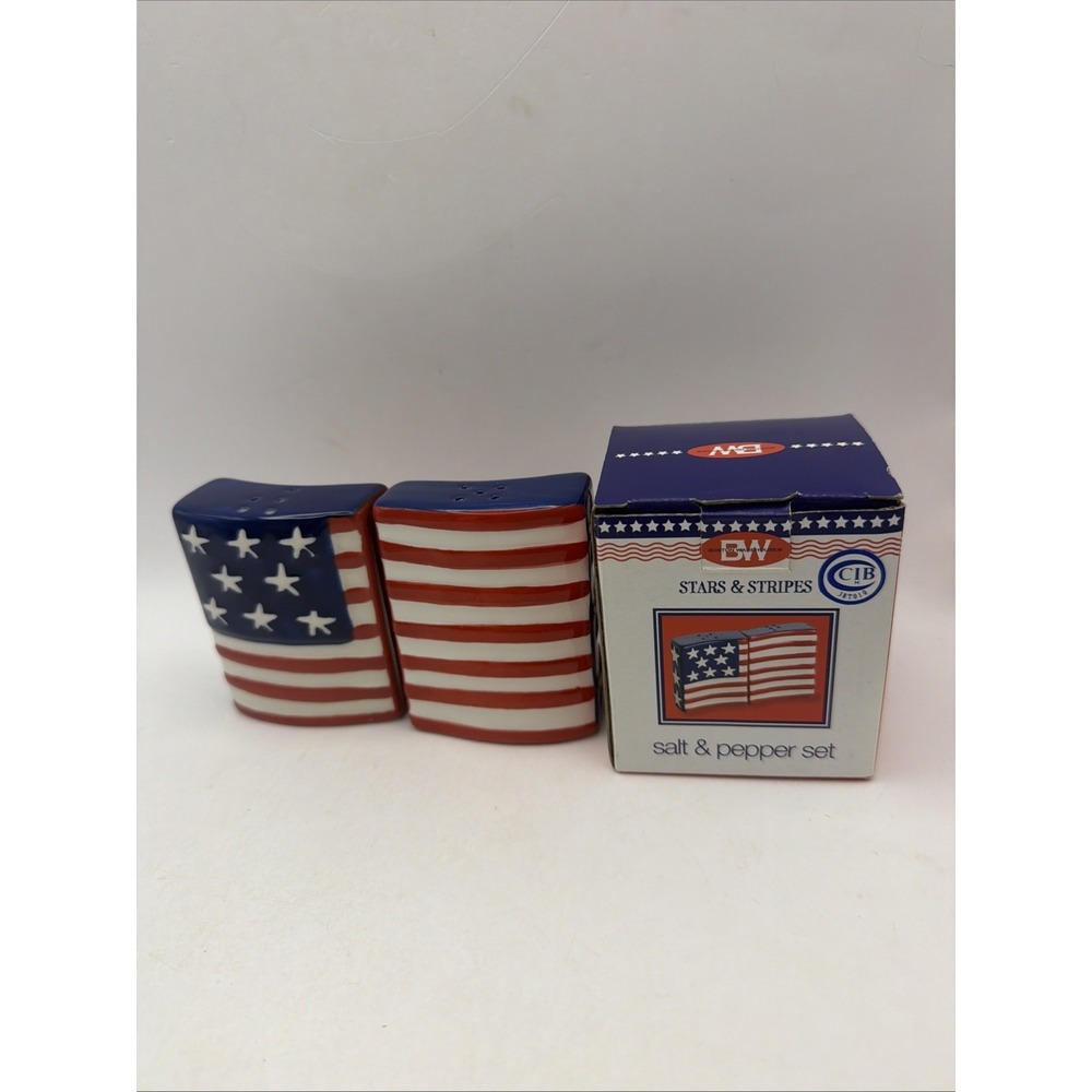 Boston Warehouse Salt Pepper Shakers Ceramic Americana USA Flag Patriotic NIB